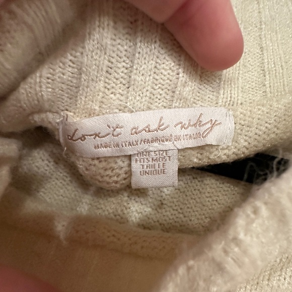 Sweater - Picture 2 of 2